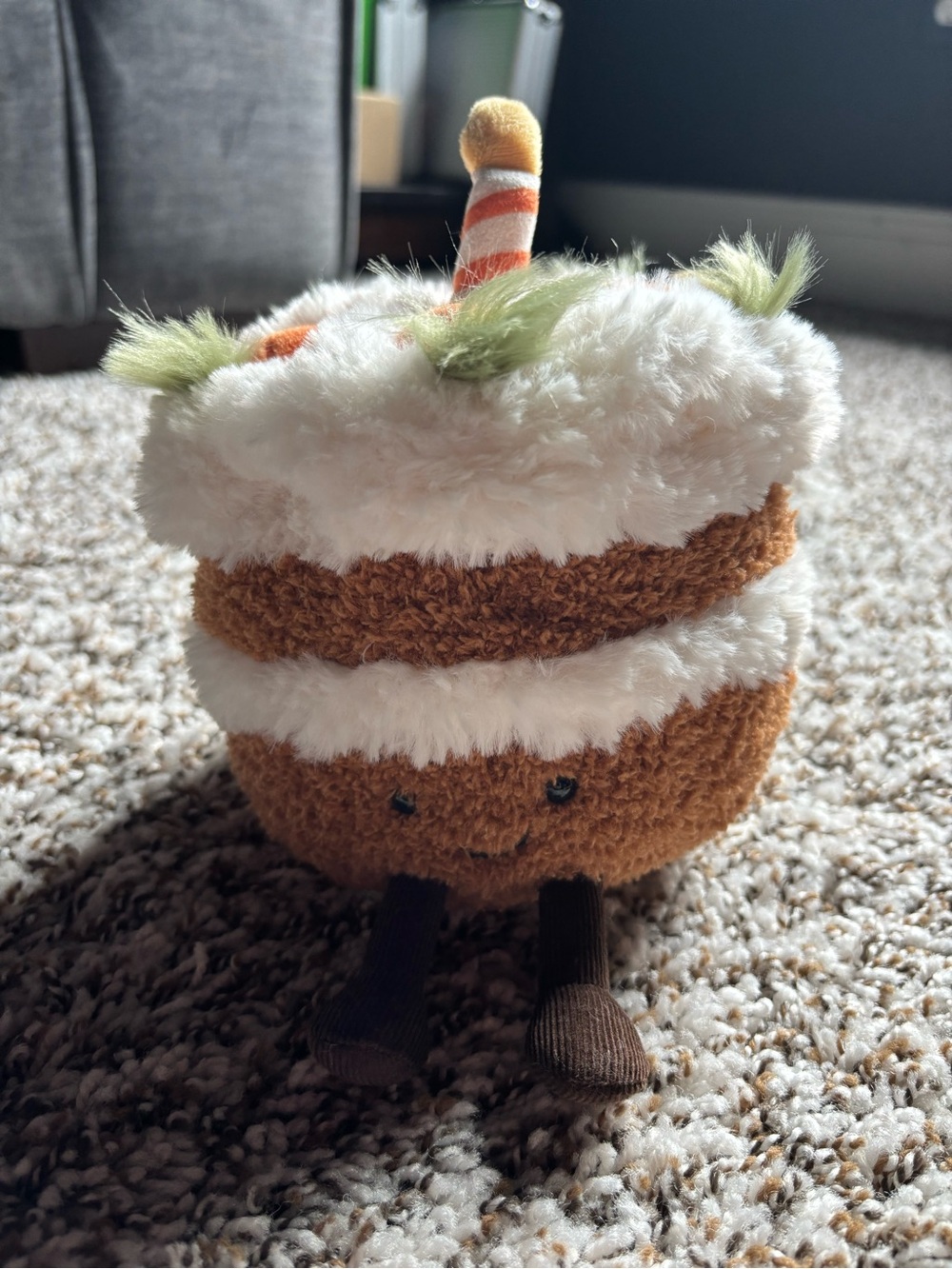 Jellycat- Carrot Cake